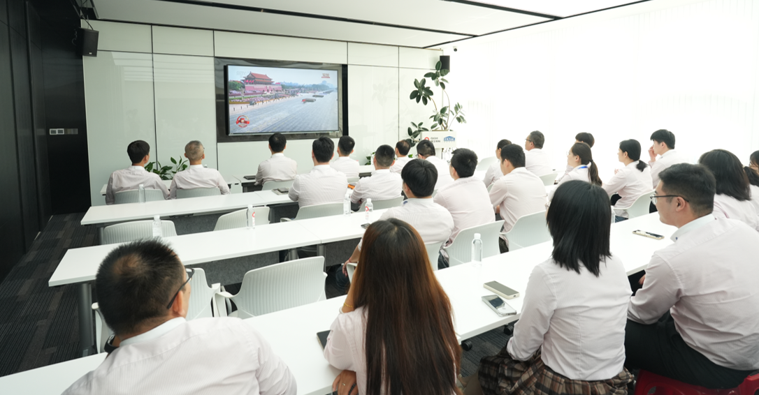 QGM | Gbigbe Ifarabalẹ siwaju ati Ikojọpọ Agbara fun Ilọsiwaju